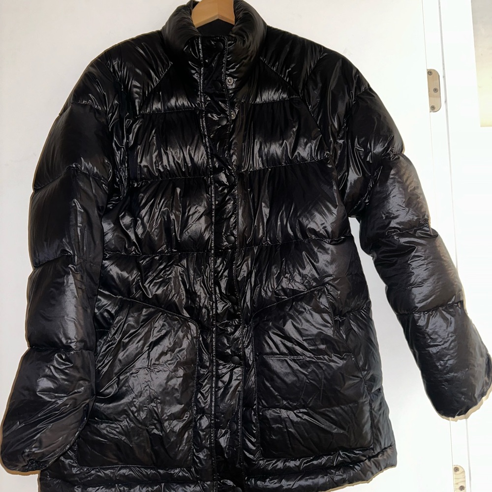 Women’s Patagonia Mid Length Puffer Jacket - large